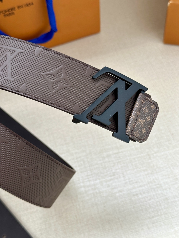 激安ルイヴィトンベルト側面デザイン